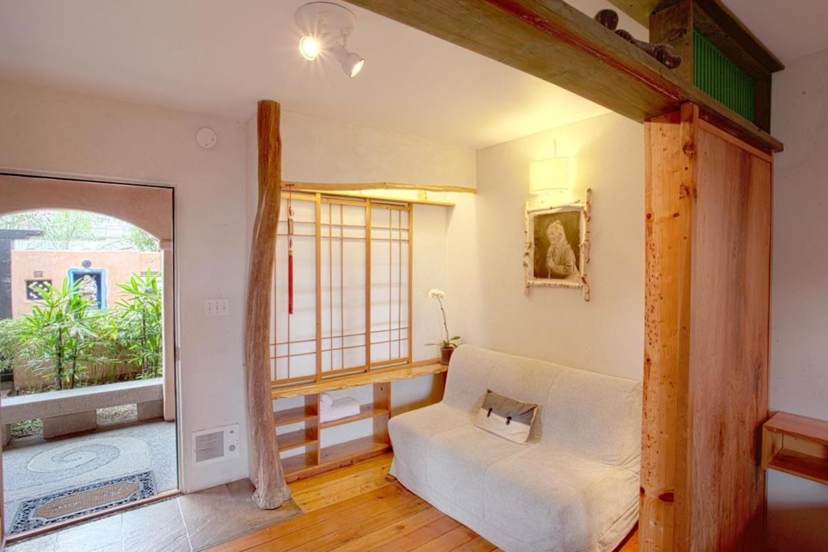 Les Artistes Inn Del Mar Room photo