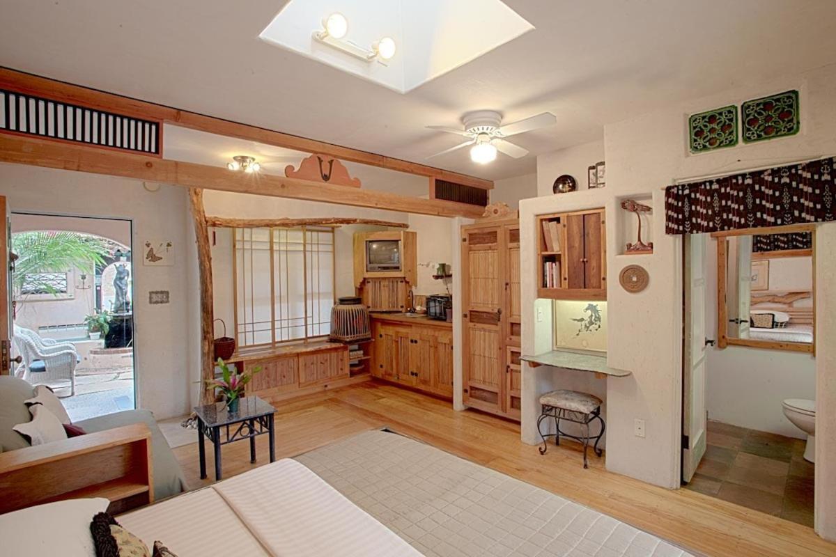 Les Artistes Inn Del Mar Room photo