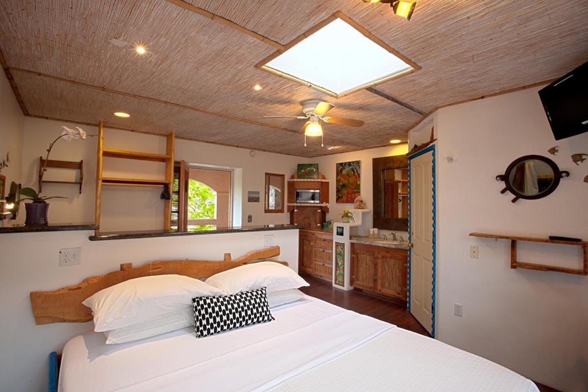 Les Artistes Inn Del Mar Room photo