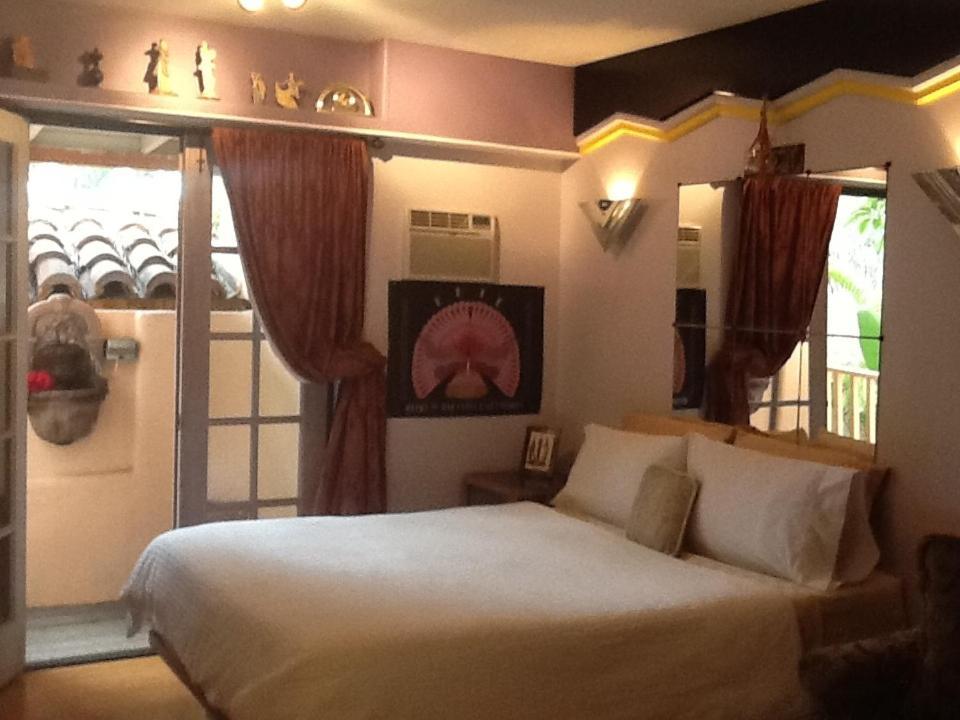 Les Artistes Inn Del Mar Room photo