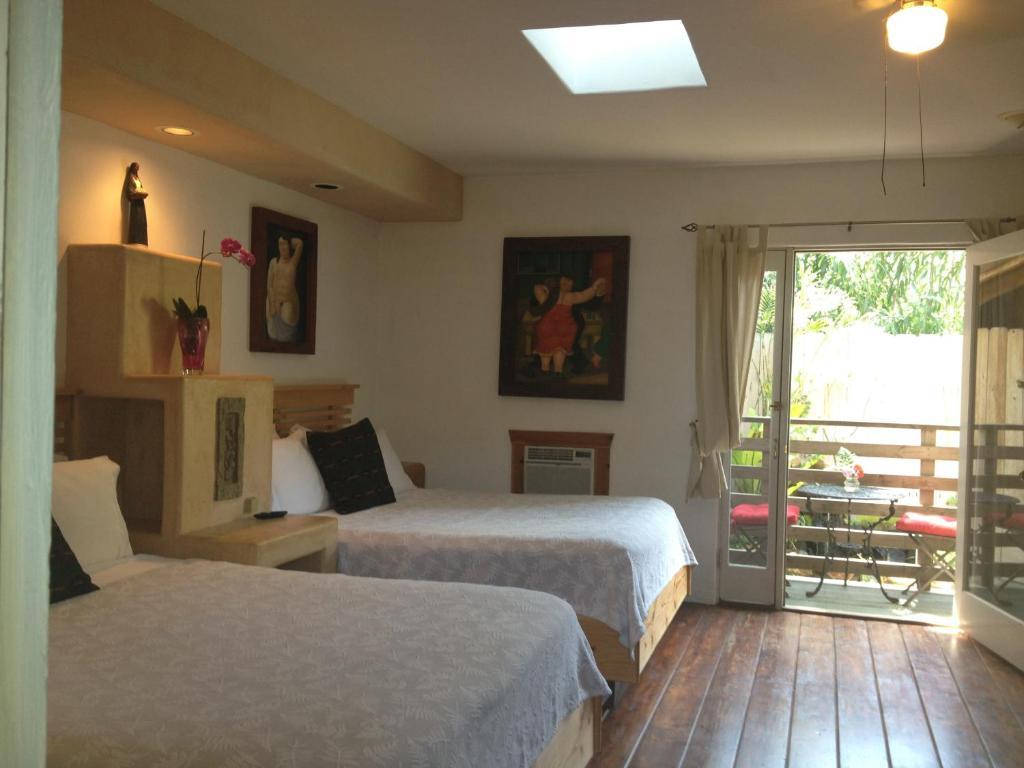 Les Artistes Inn Del Mar Room photo